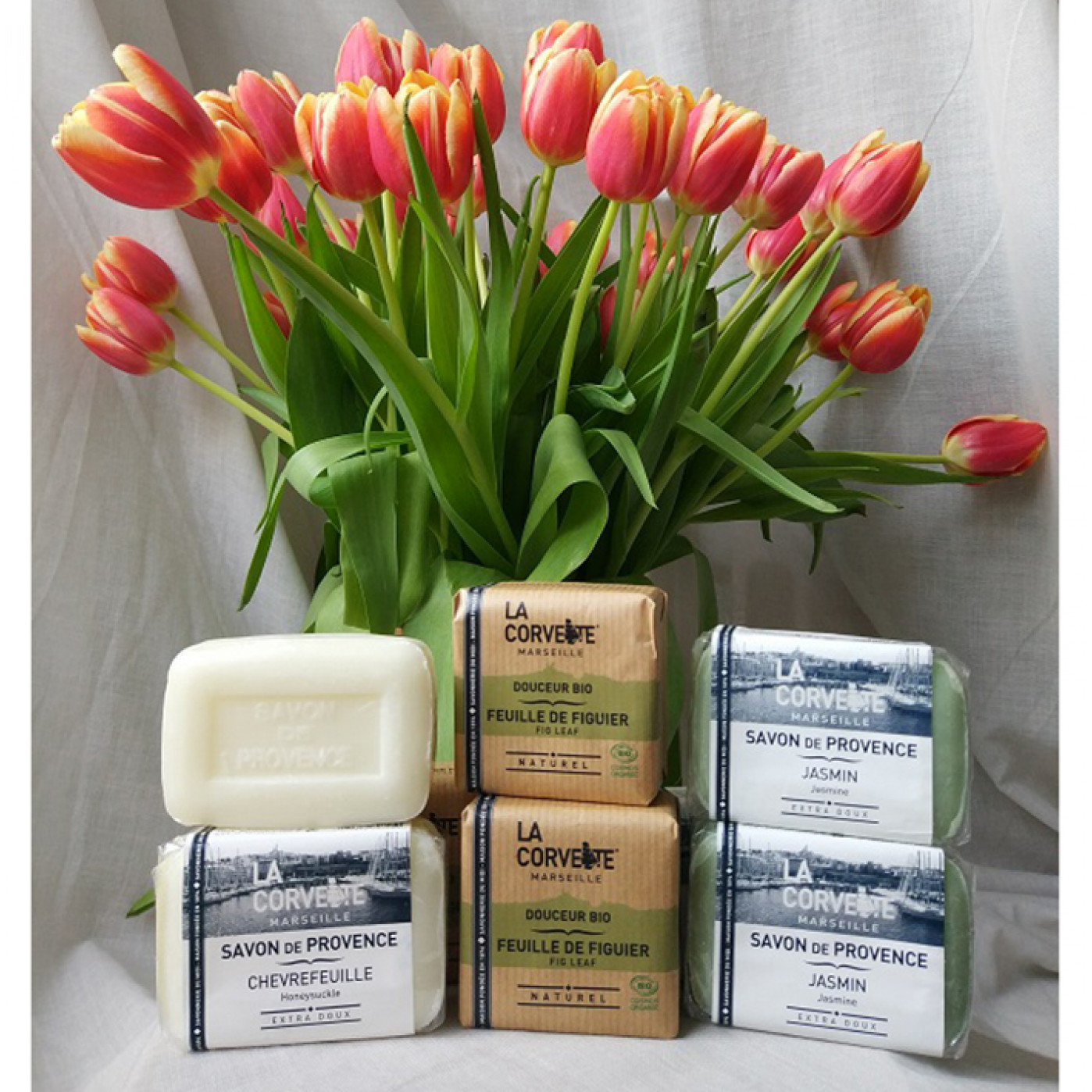 Набор La Corvette Прованское трио Лаванда/ Мимоза/ Жимолость 3 х 100 гр.