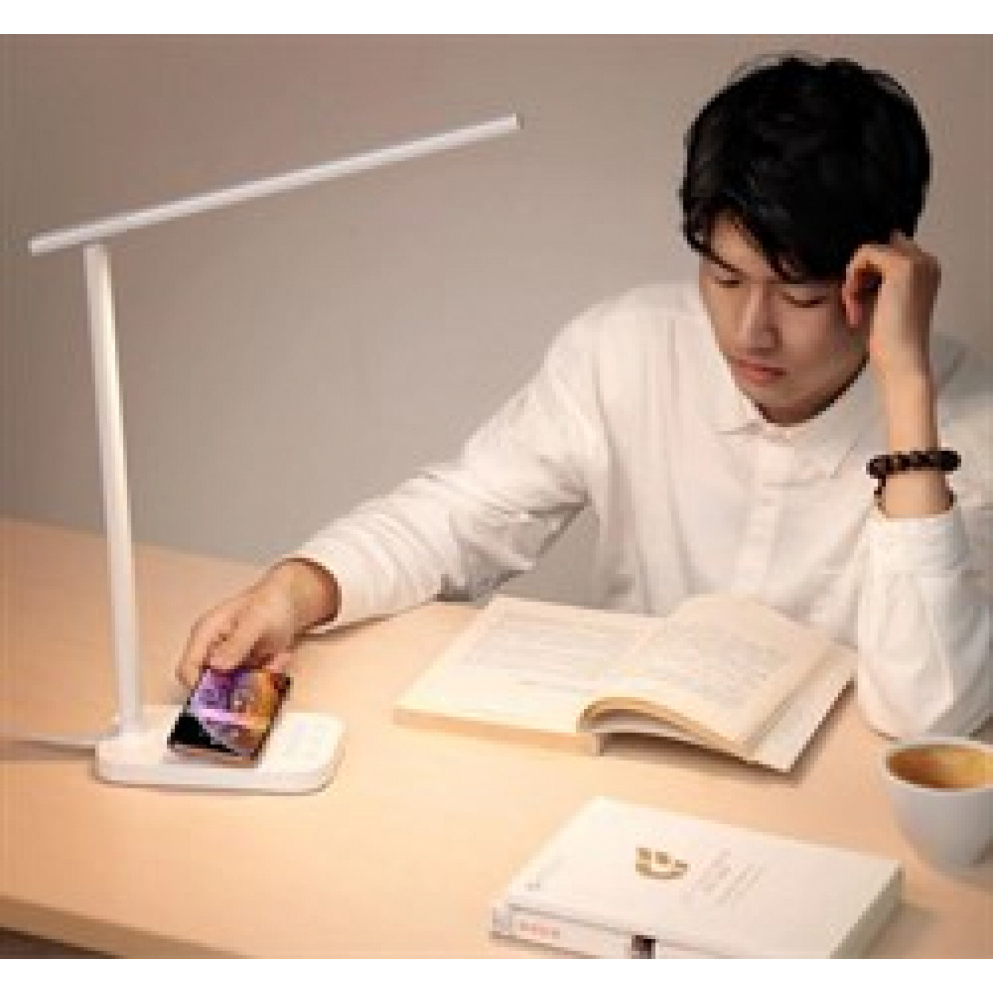 Лампа Baseus lett wireless charging folding desk lamp White Лампа Baseus lett wireless charging folding desk lamp White
