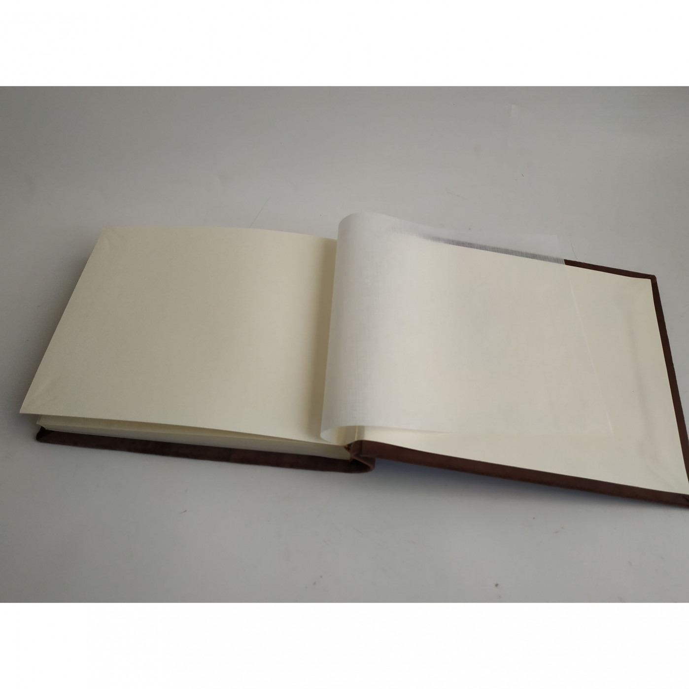 Фотоальбом из бархата Ravenna Сирень