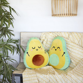 Диванные подушки как элемент декора | Блог Ангстрем