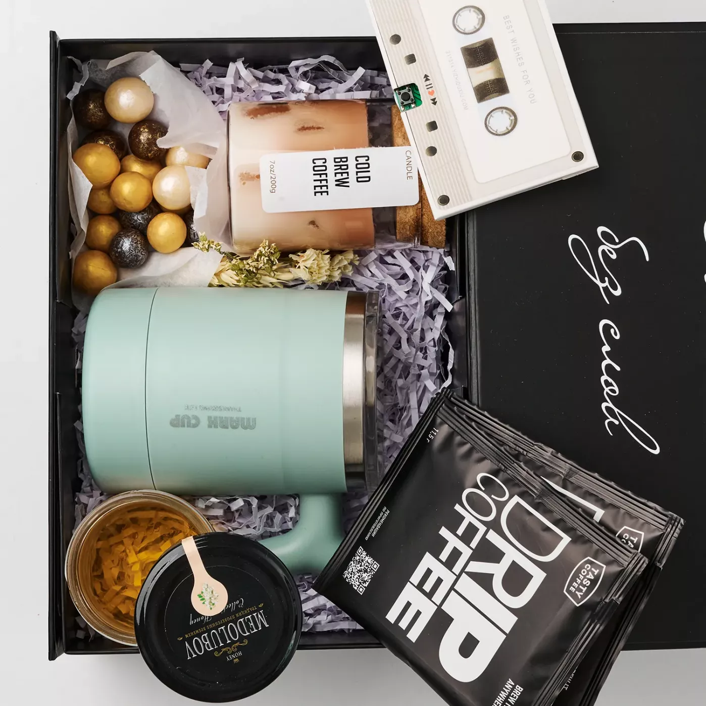 Уютный подарочный набор с термокружкой, свечкой, медом, кофе, конфетами и аудиоткрыткой