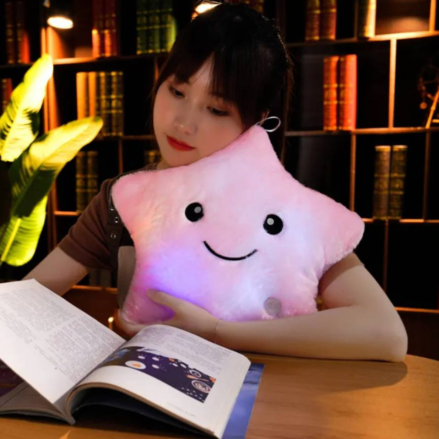 Светящаяся подушка Звездочка (разные цвета)