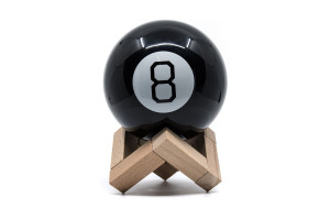 Шар ответов Magic ball на русском в подарочной коробке 