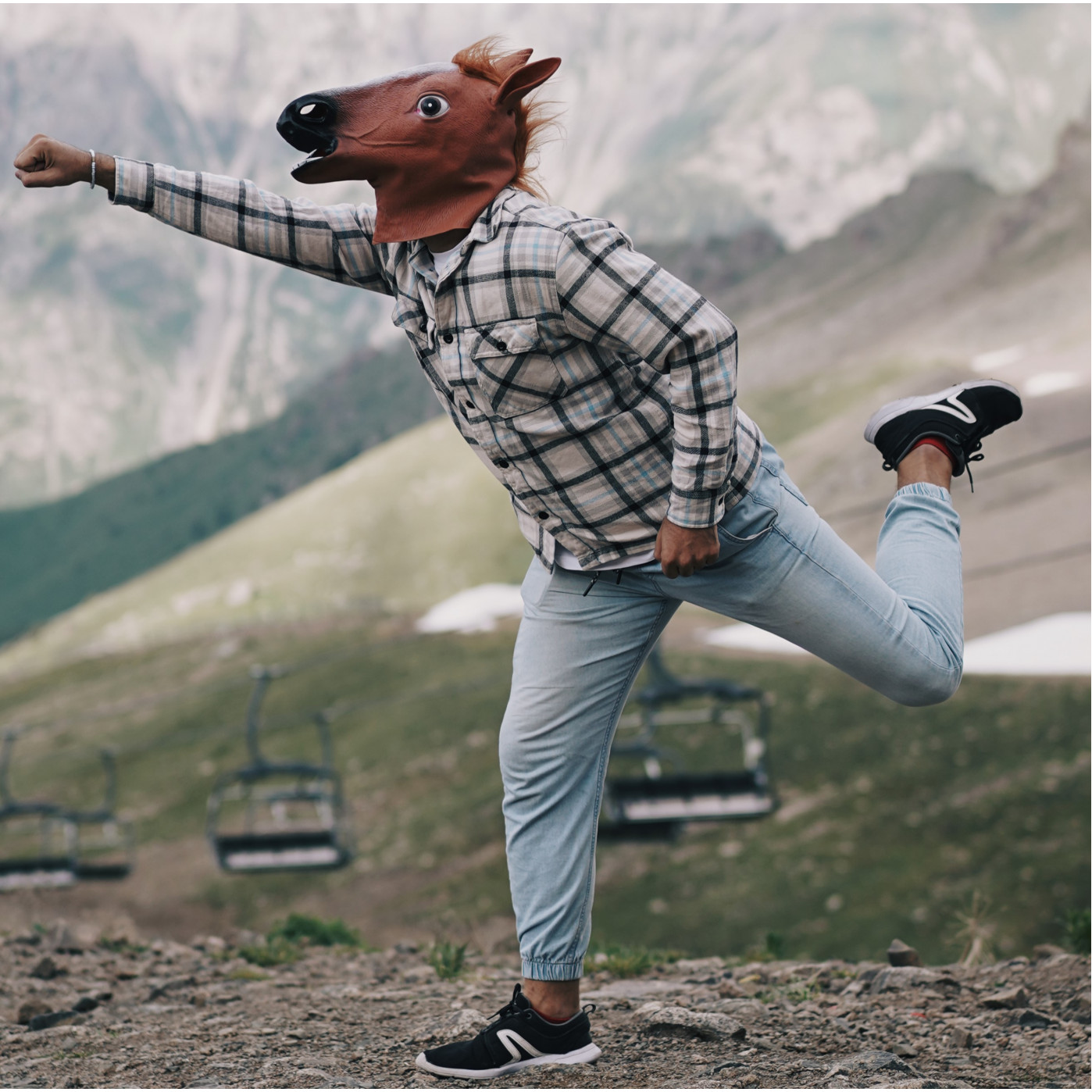 Маска лошади коричневая