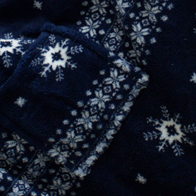 Плюшевый плед с рукавами Sleepy Christmas Snowflake-2