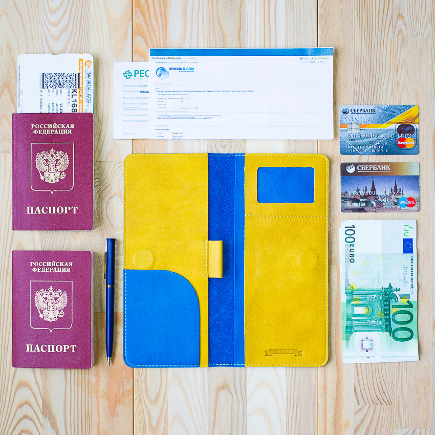 Кожаный холдер для документов в поездку Hyper Keeper Yellow/Blue Кожаный холдер для документов в поездку Hyper Keeper Yellow/Blue