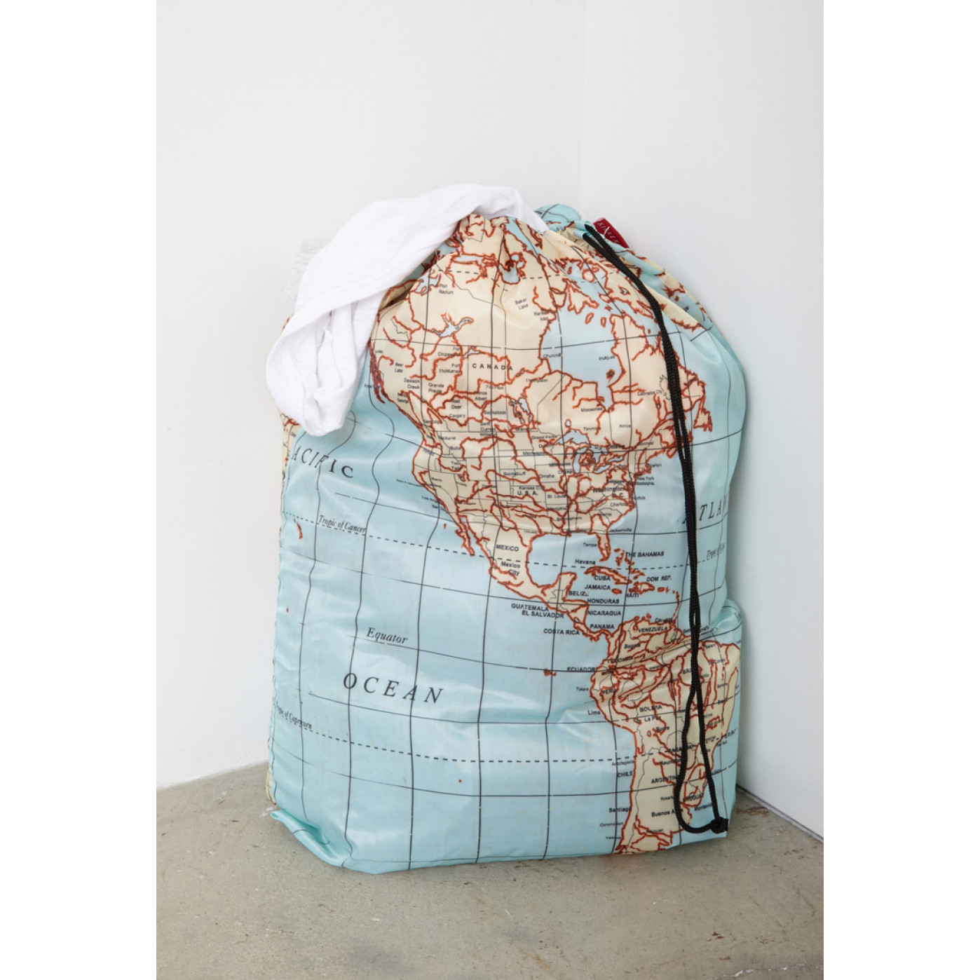 Мешок для белья Карта Мира Kikkerland