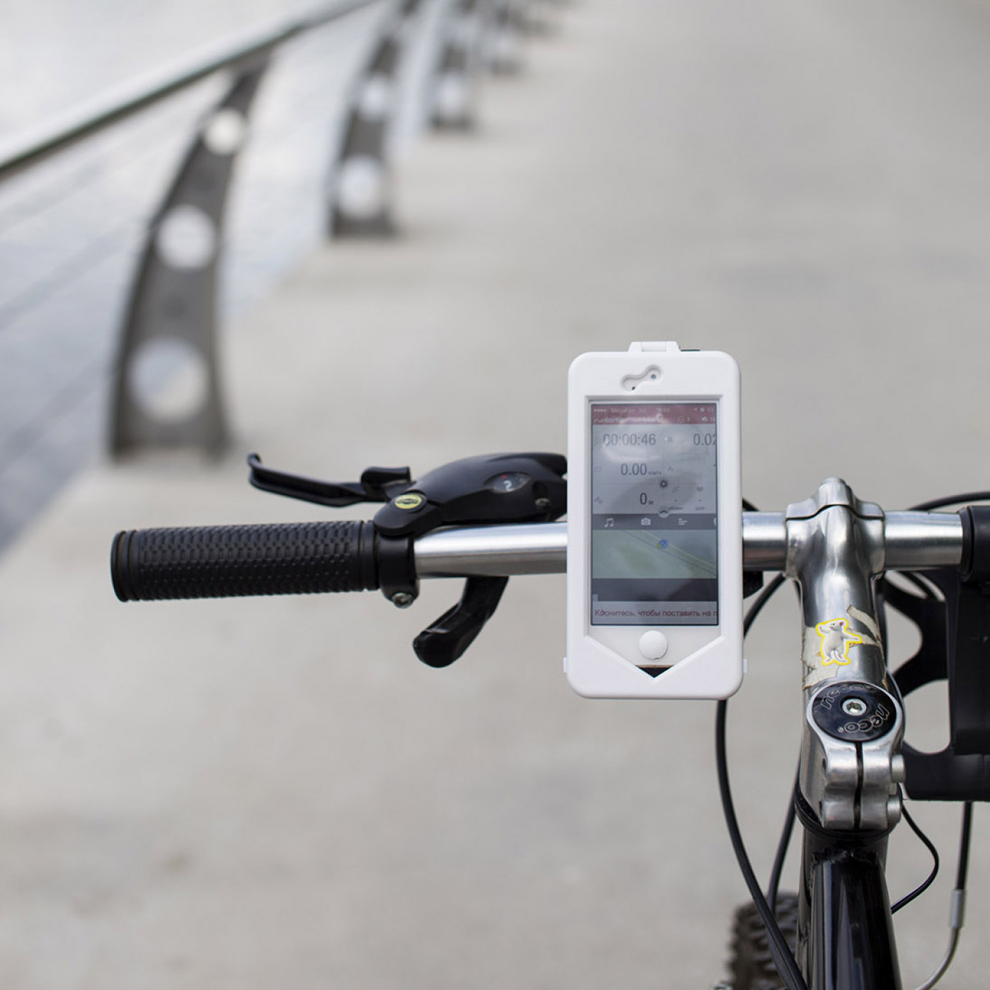 Мото и вело держатель для iPhone 5 + Action чехол