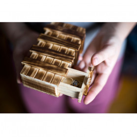 Деревянная шкатулка-головоломка-2