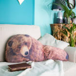 Подушка Bear Hug Pillow - медвежьи обьятия