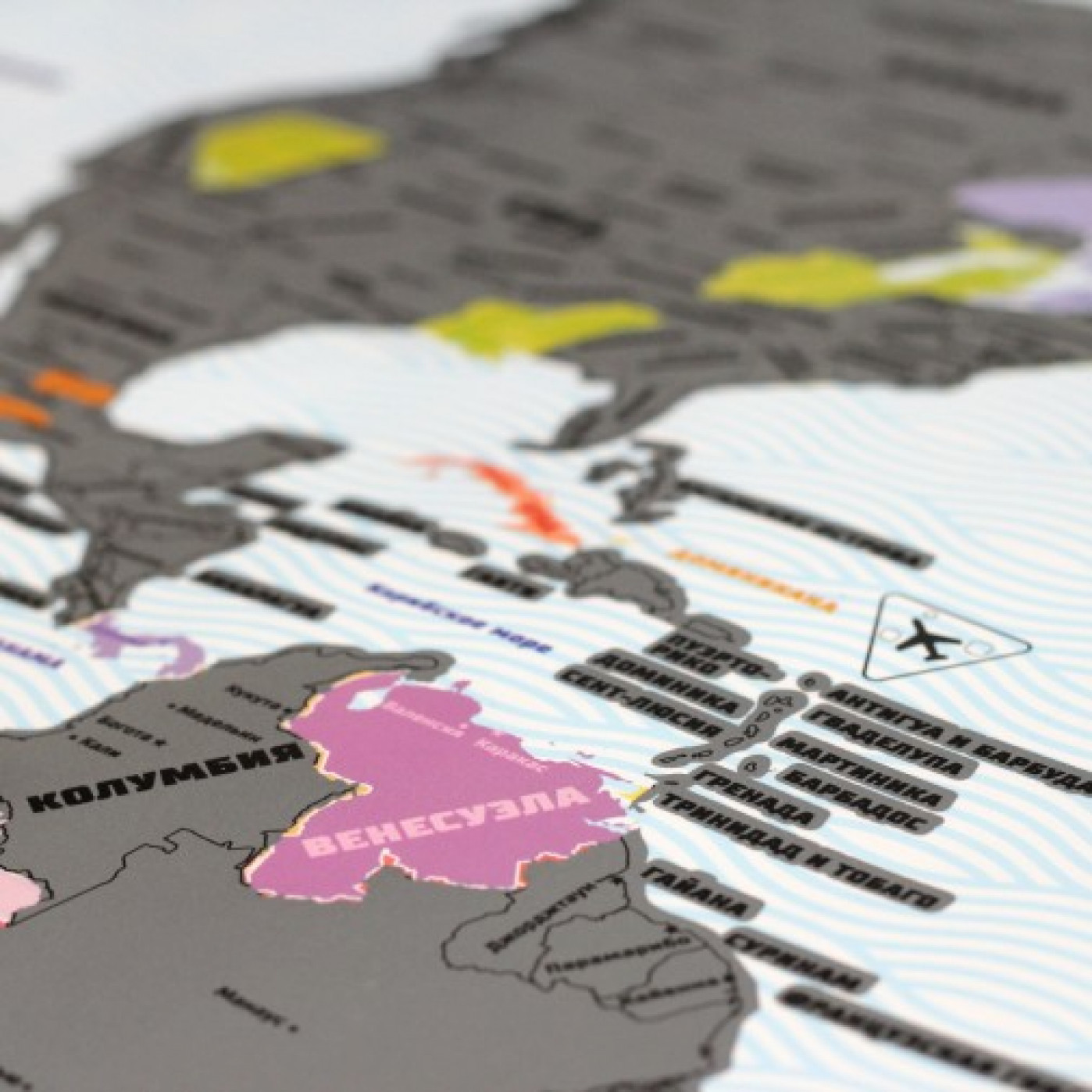 TrueMap Plus - Большая стиральная скретч карта путешествий (97 см.)