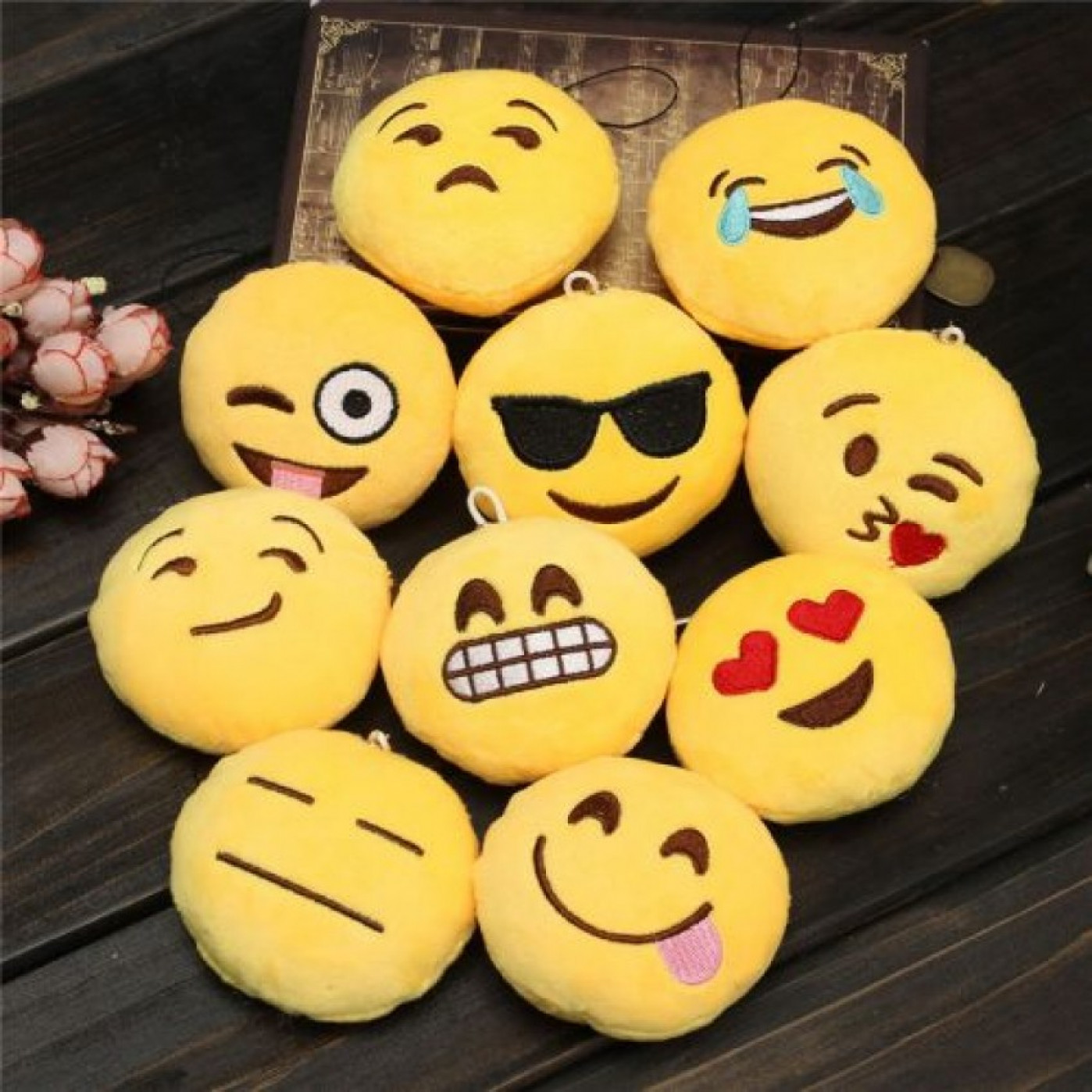 Брелок Emoji Sad Брелок Emoji Sad