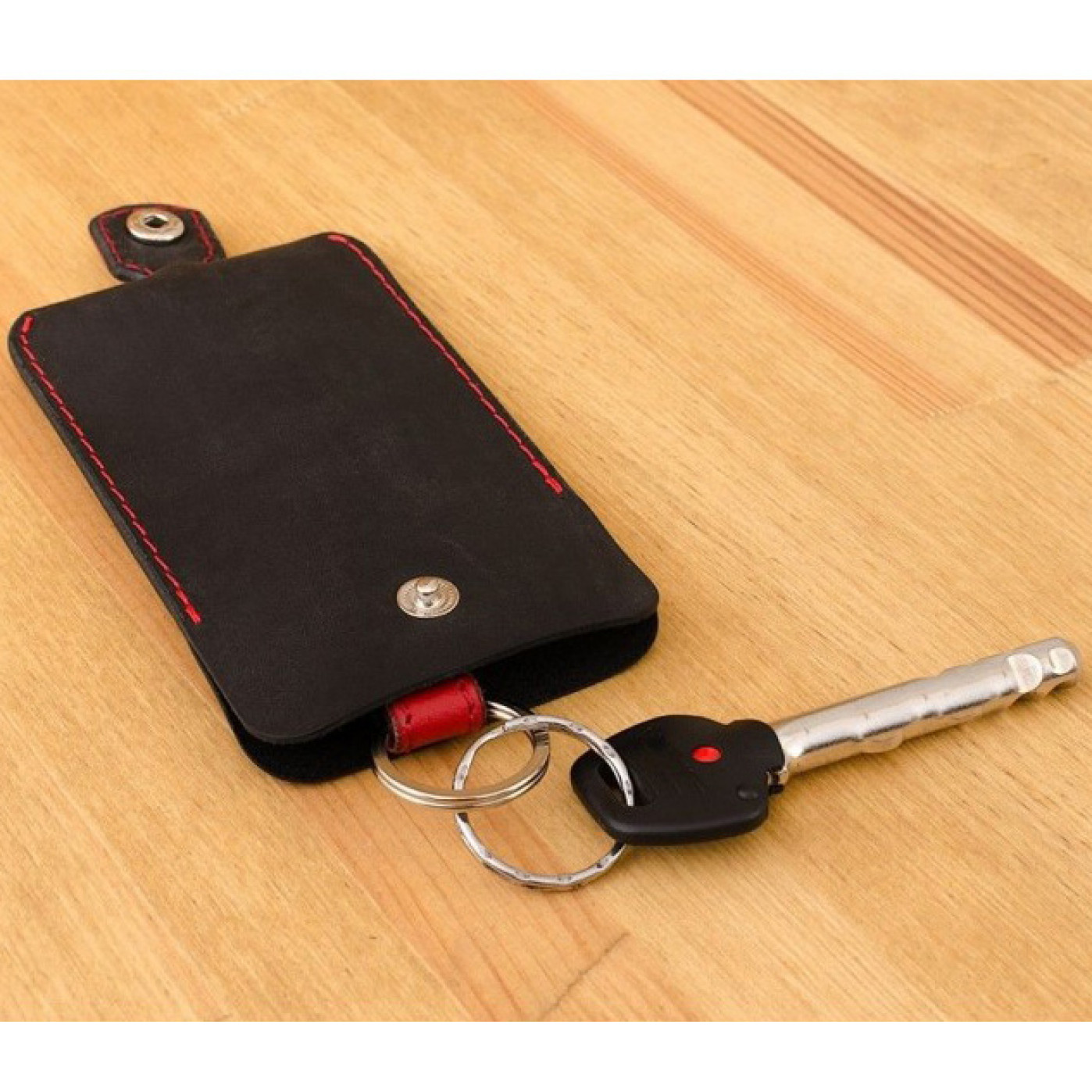 Кожаная ключница Blanknote 1.0 графит-клубника