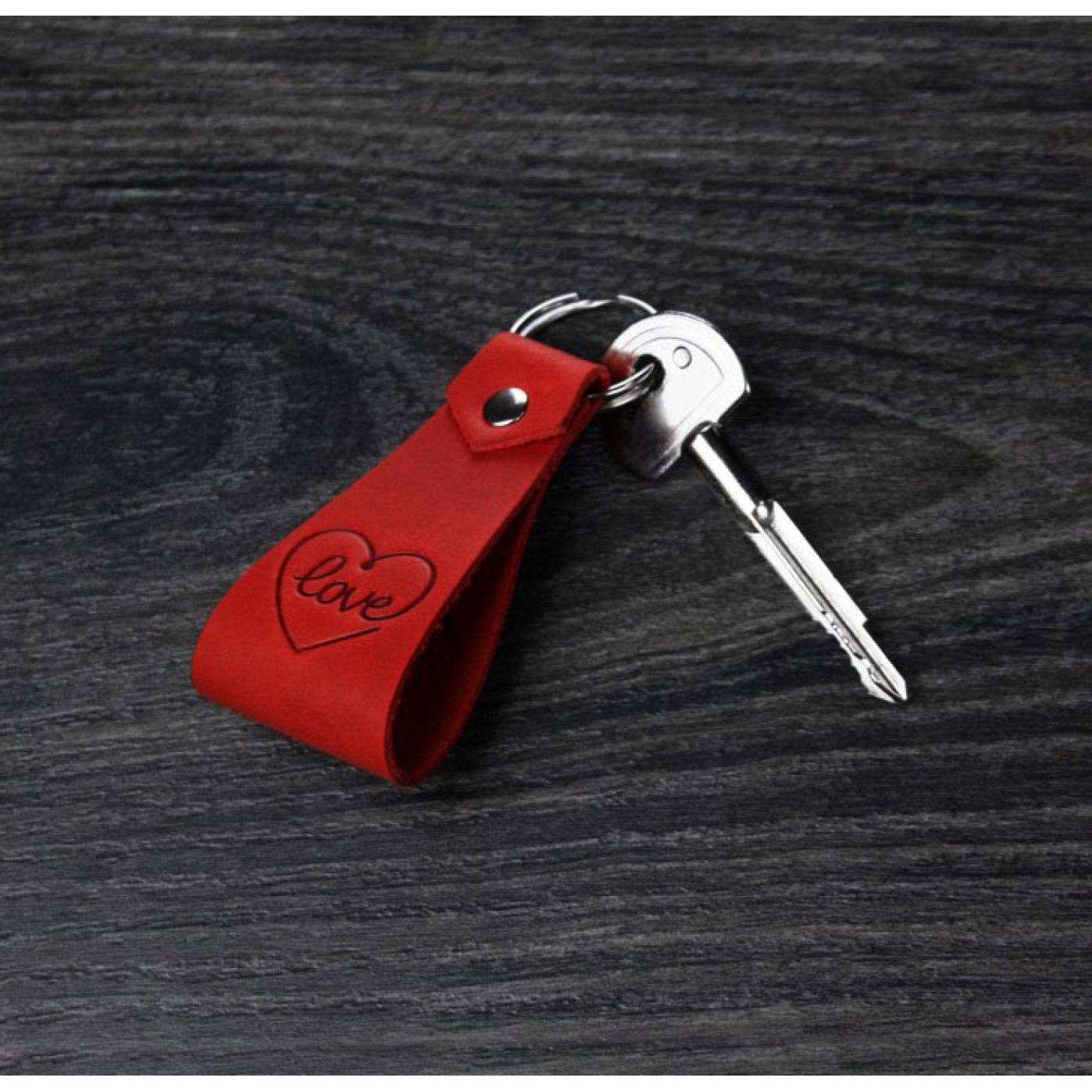 Кожаный брелок Loving heart