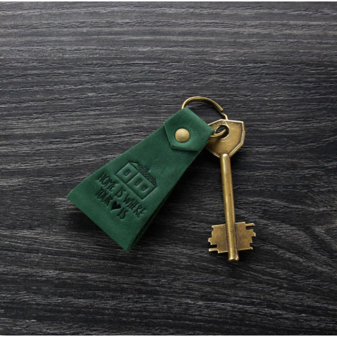 Кожаный брелок Blanknote Home is where your heart is