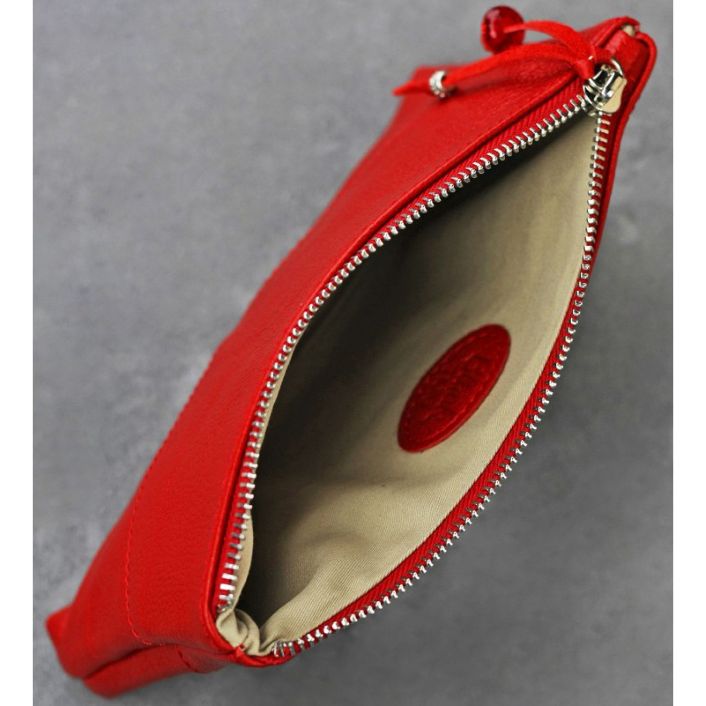 Кожаная косметичка Blanknote рубин