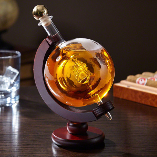 Штоф для крепких напитков Globe с Кораблём XL (стекло) от Magicmag.net