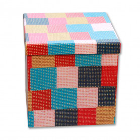 Подарочная коробка Пэчворк-2