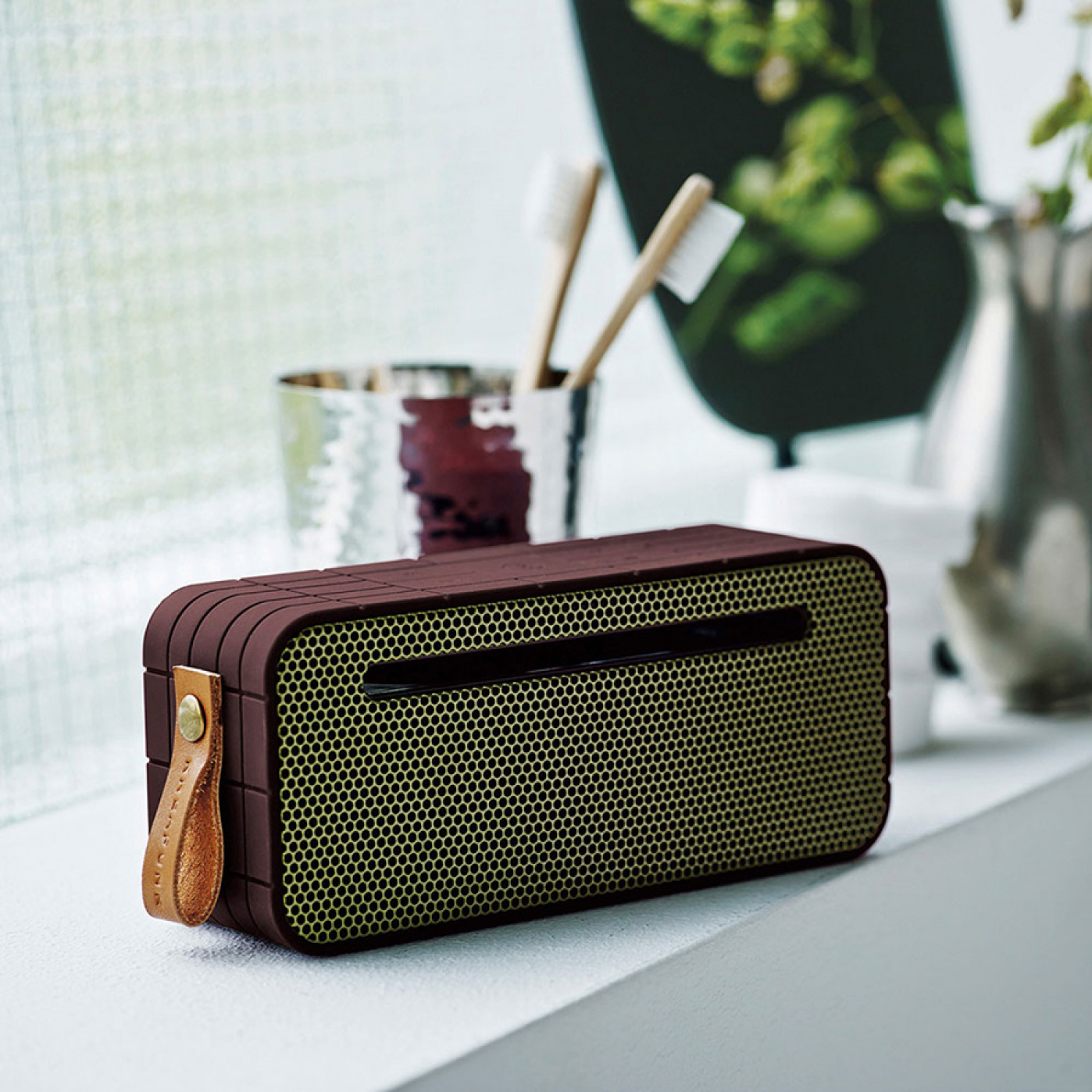 Portable bluetooth speaker. Портативная акустика Kreafunk amove. Колонка Portable Wireless Speaker. Kreafunk Mini колонка беспроводная. Kreafunk колонка беспроводная квадратная.