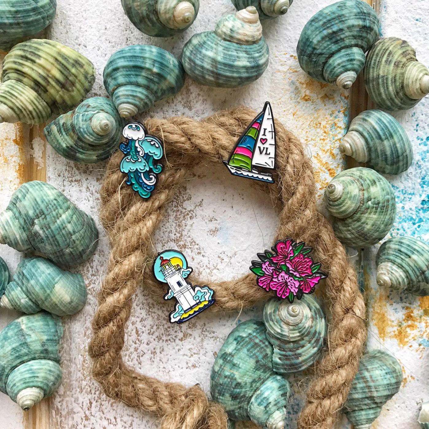 Металлический значок-пин Маяк