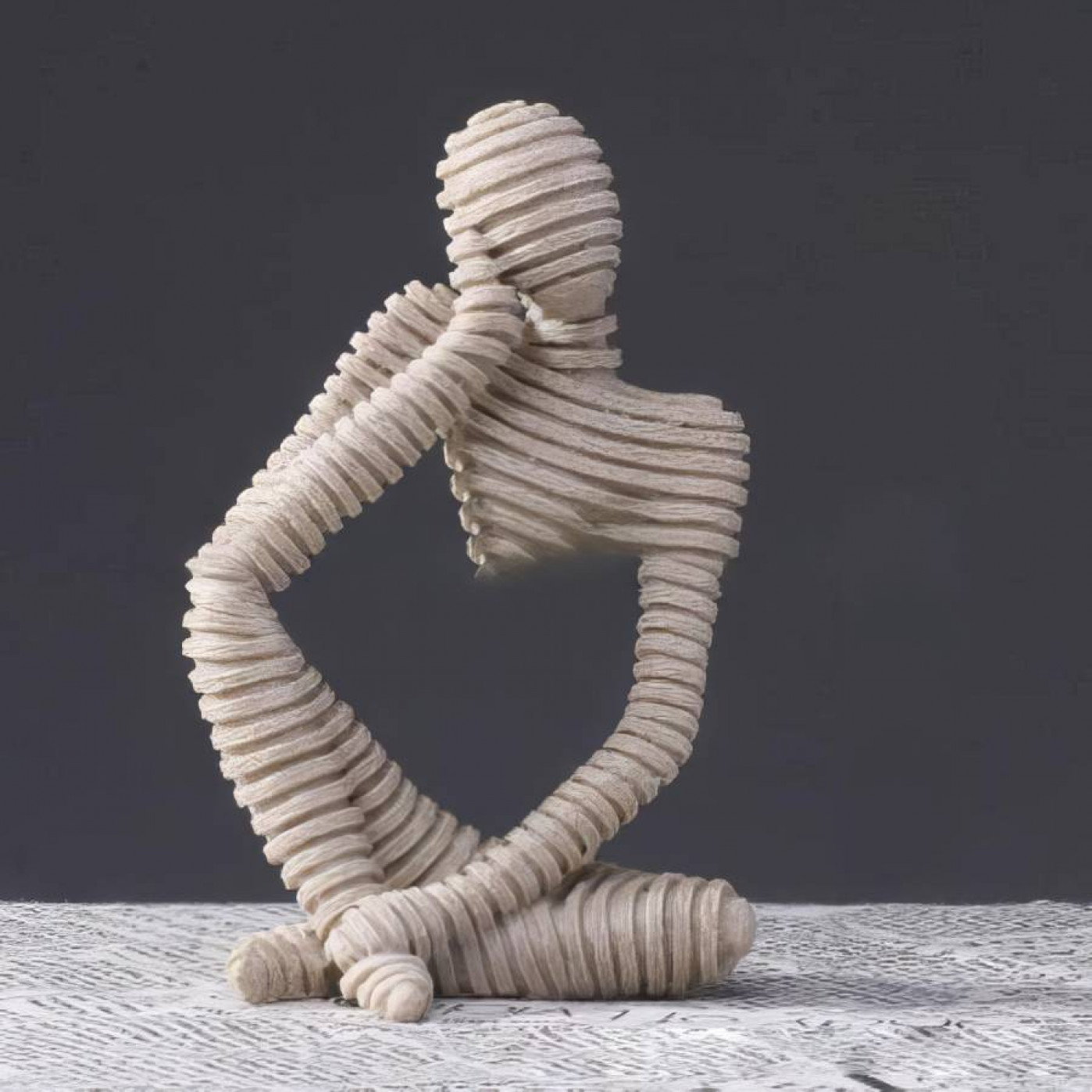 Интерьерная статуэтка Мыслитель (разные виды)