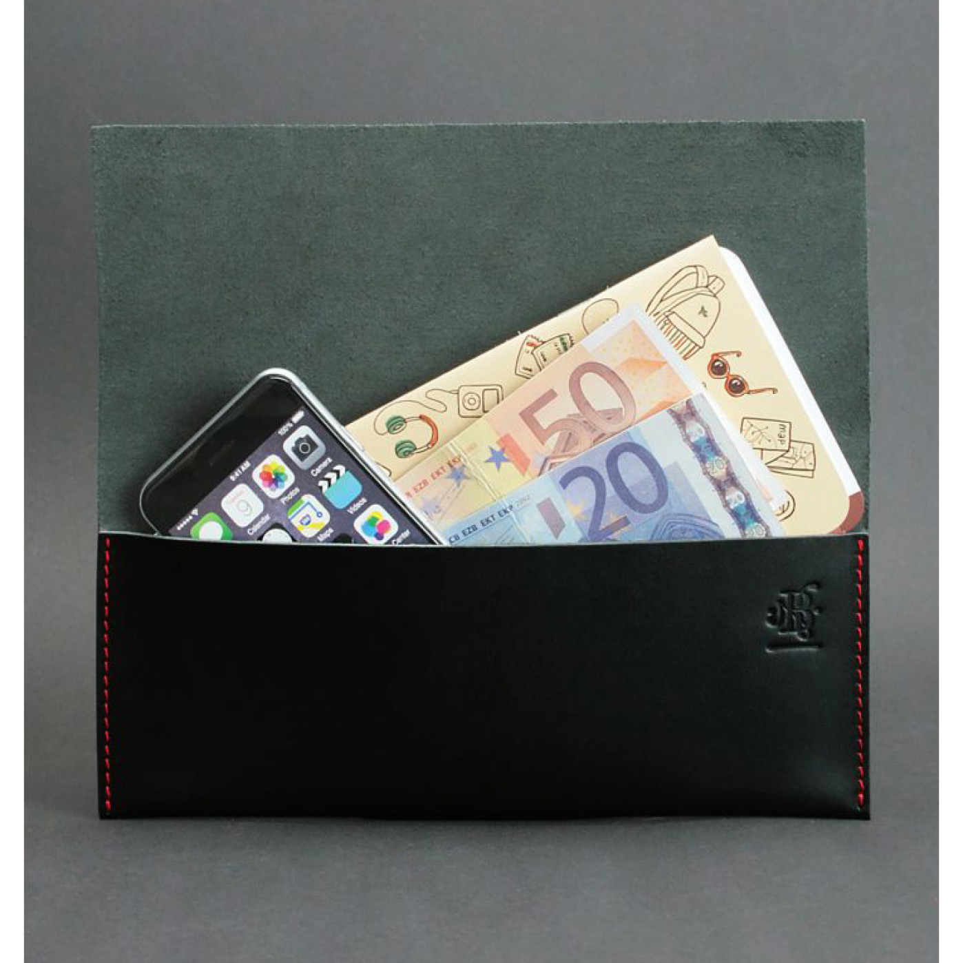 Тревел-кейс 1.0 Графит-клубника