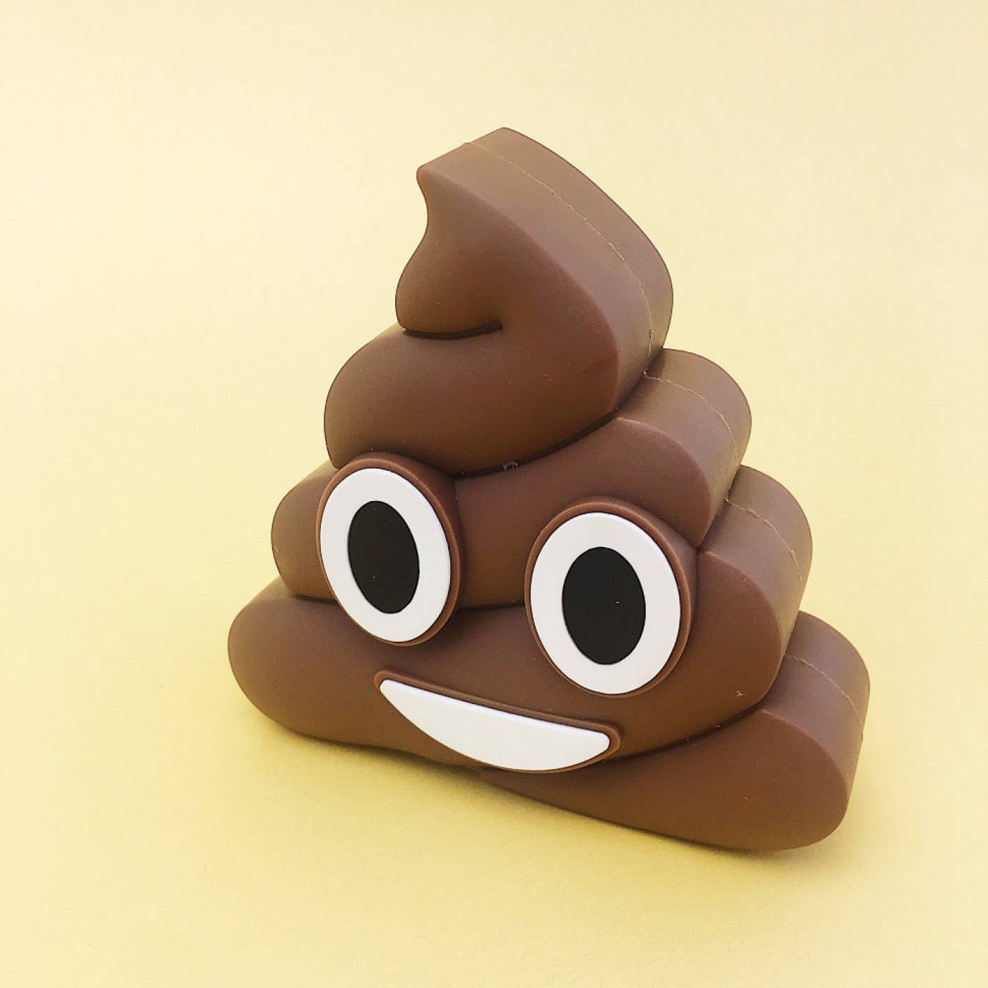 Аккумулятор Power Bank Mr. Poo 3000 mAh Аккумулятор Power Bank Mr. Poo 3000 mAh