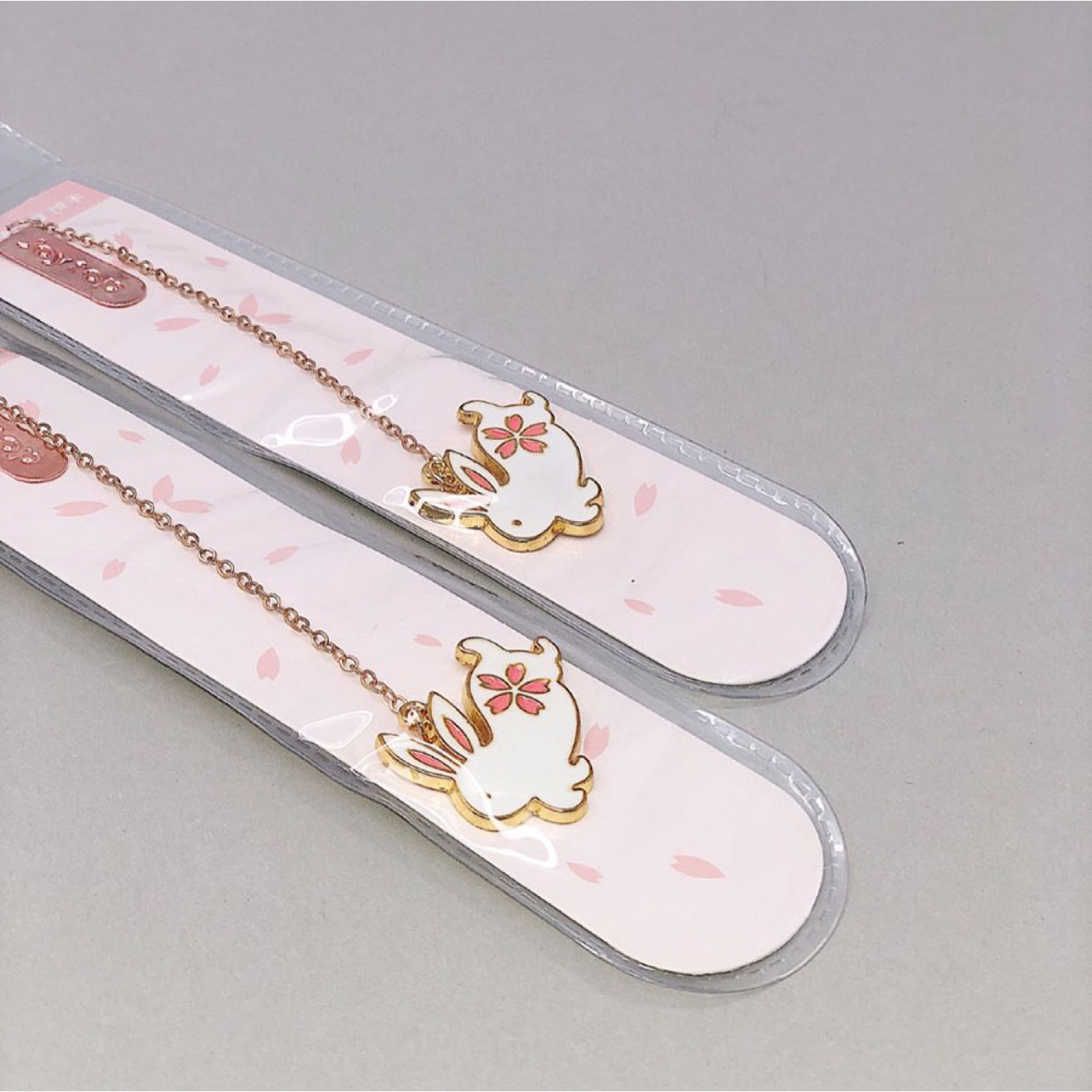 Металлическая закладка для книг Rabbit