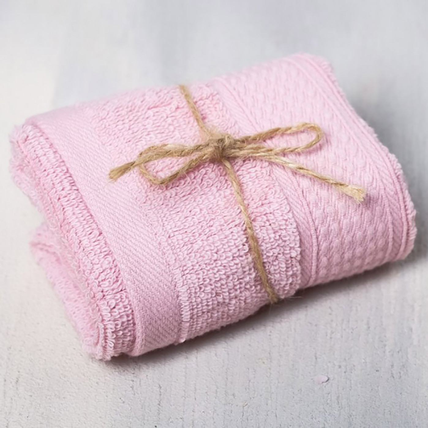 Подарочный набор 8 марта полотенце и соль для ванной Самой нежной