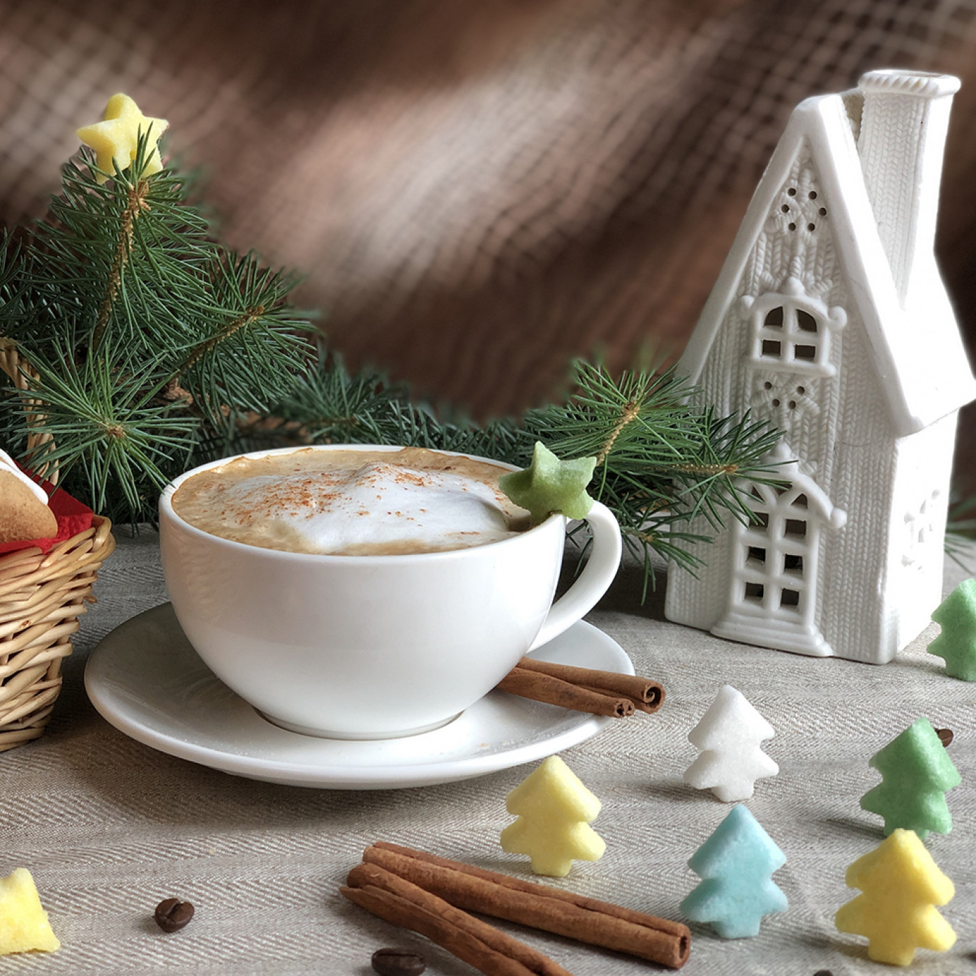 Цветной фигурный сахар ручной работы Елочки