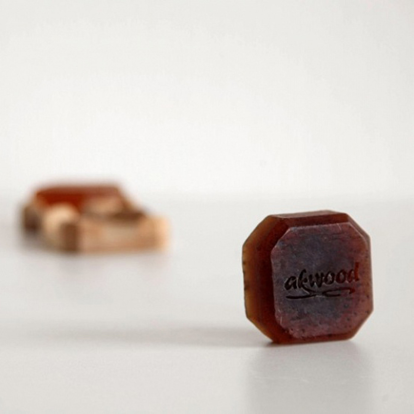 Натуральное мыло Akwood Золотой Алтай в комплекте с мыльницей