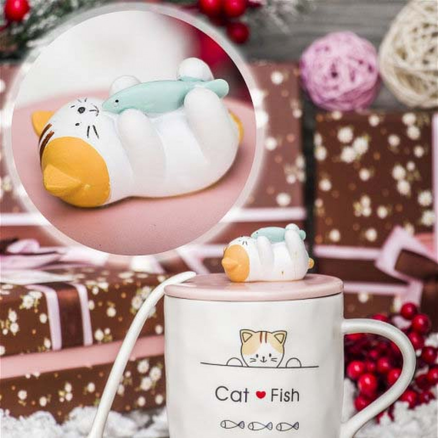 Кружка с крышкой и ложкой Котик с рыбкой