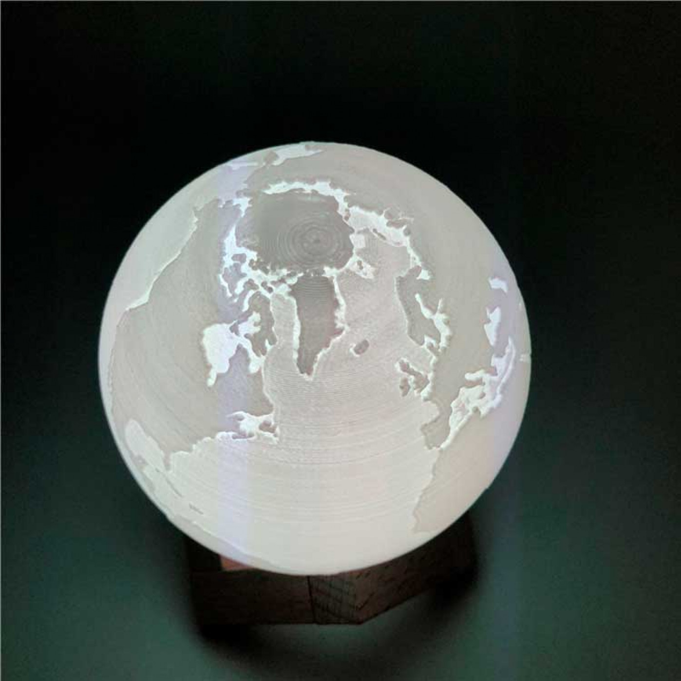 Сенсорный светильник на аккумуляторе Земля с пультом ДУ 10 см.