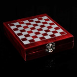 Винный набор с мини-шахматами