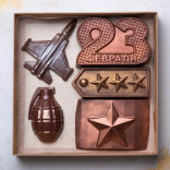 Подарочный набор шоколада С 23 февраля из ремесленного крафтового шоколада