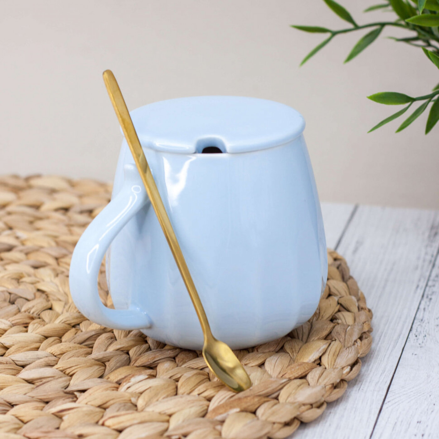 Керамическая кружка подмигивающий котик с ложкой и крышкой