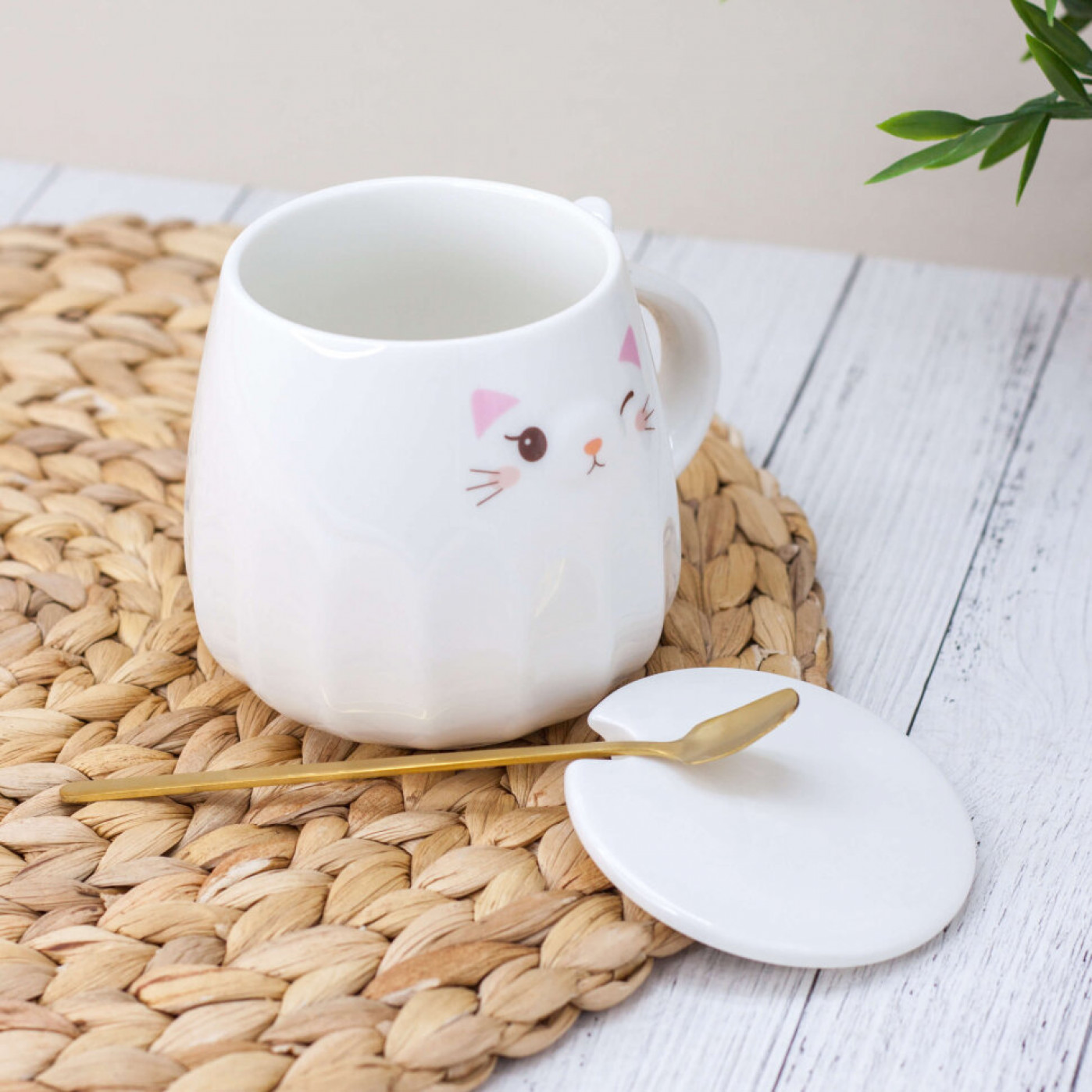 Керамическая кружка подмигивающий котик с ложкой и крышкой