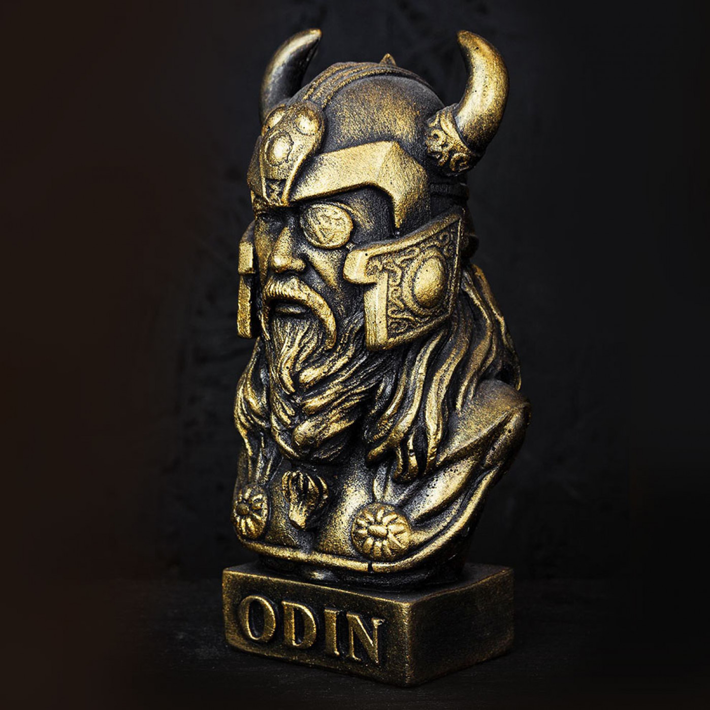 Бюст Один бог викингов 16,5 см.