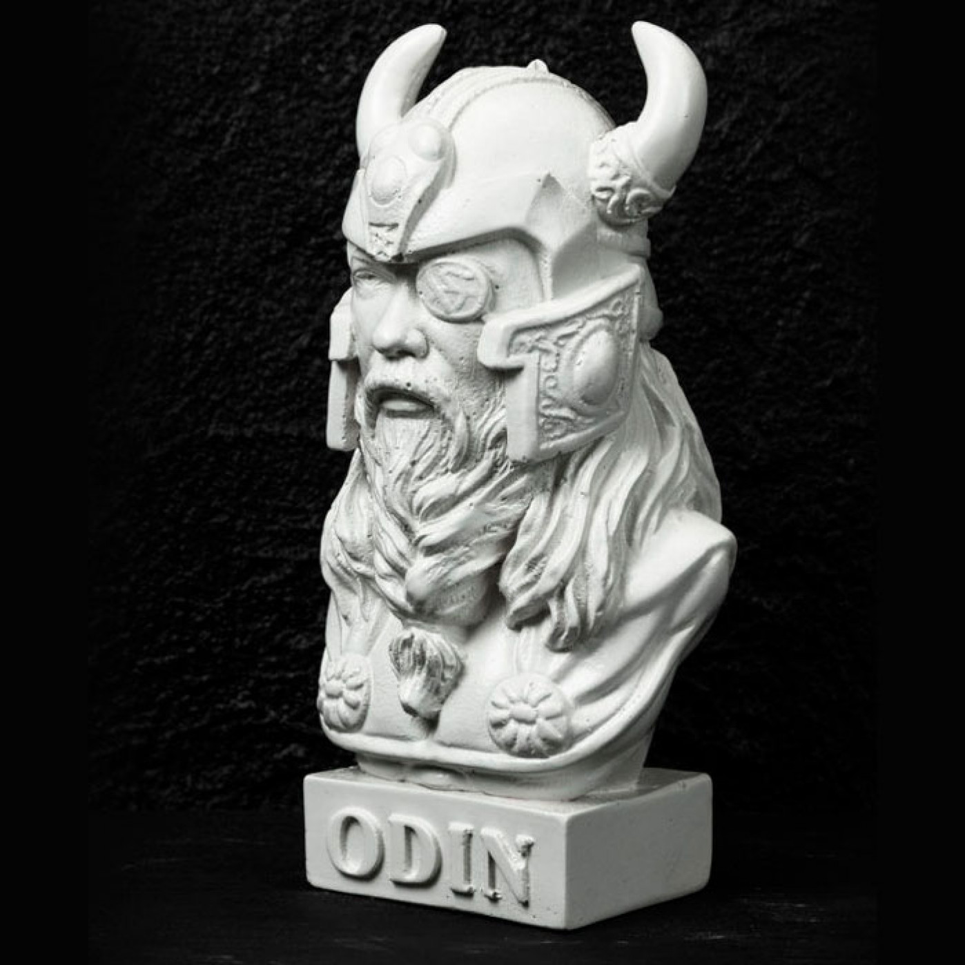 Бюст Один бог викингов 16,5 см.