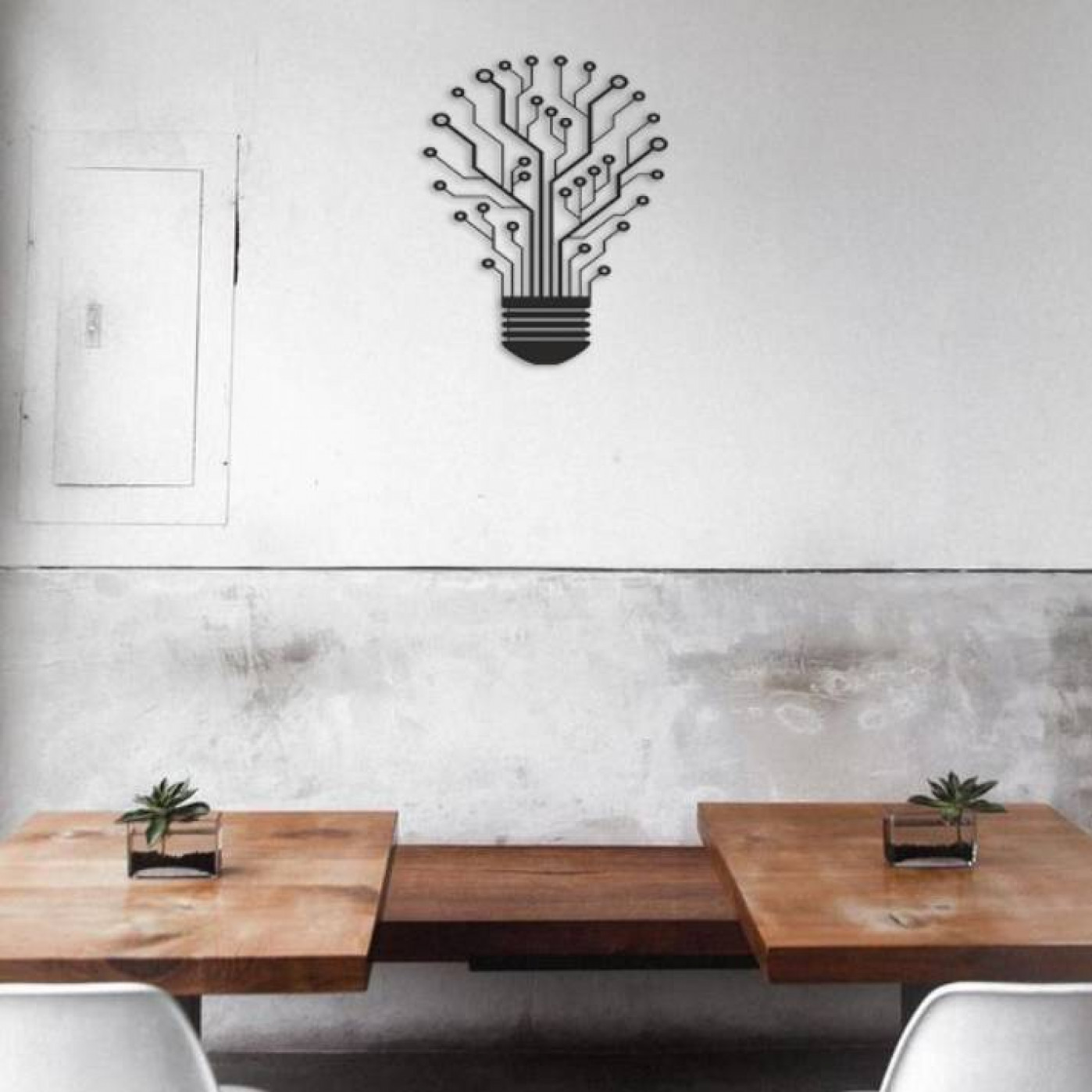 Настенное панно из дерева Лампочка