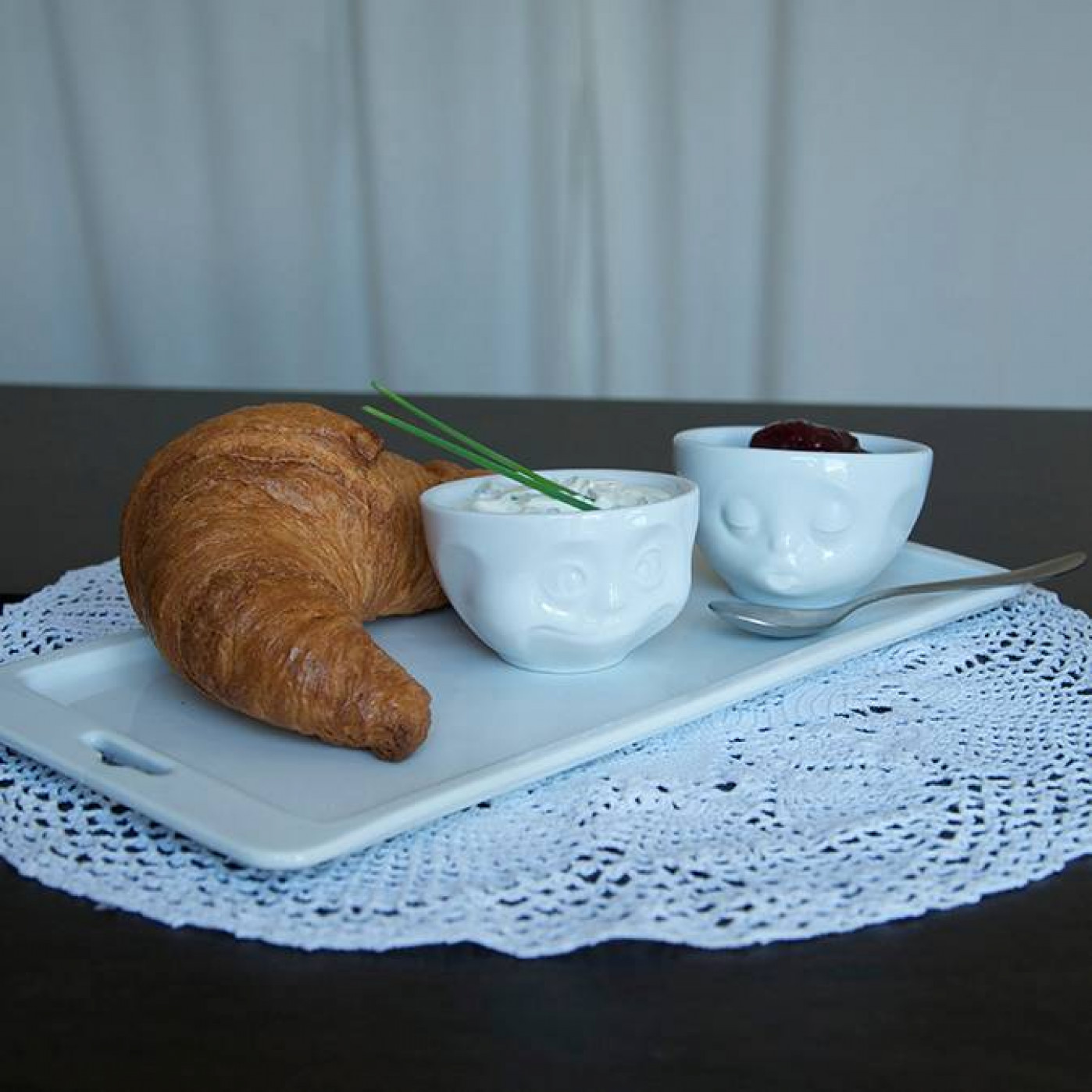 Набор фарфоровых чаш Funny Faces Grinning and Kissing 100 мл.