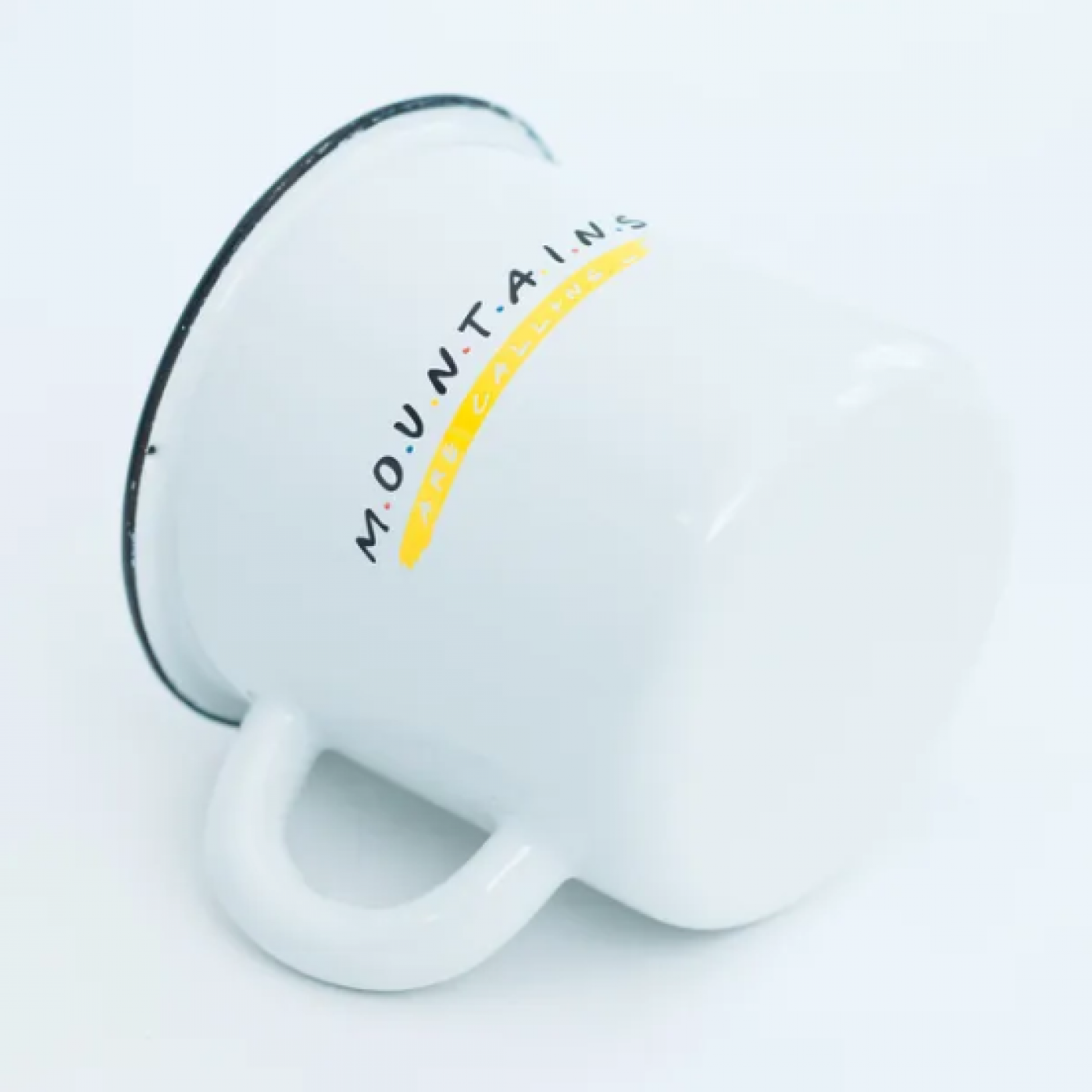 Эмалированная кружка в стиле сериала "Друзья" Mountains Are Calling