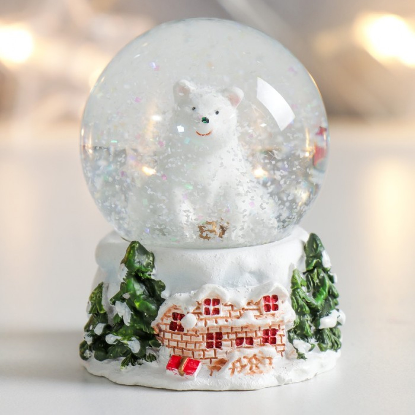 Стеклянный снежный шар Белый Мишка