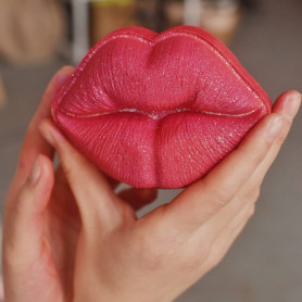 Бомбочка для ванны Kiss Me