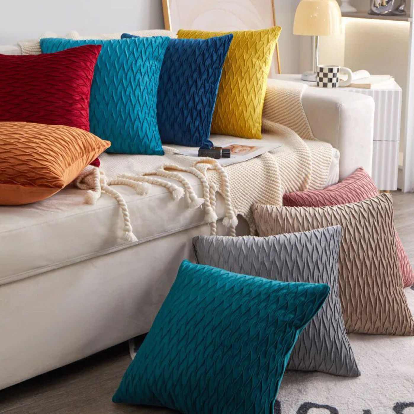 Декоративная подушка Волна (разные цвета) 45 х 45 см.