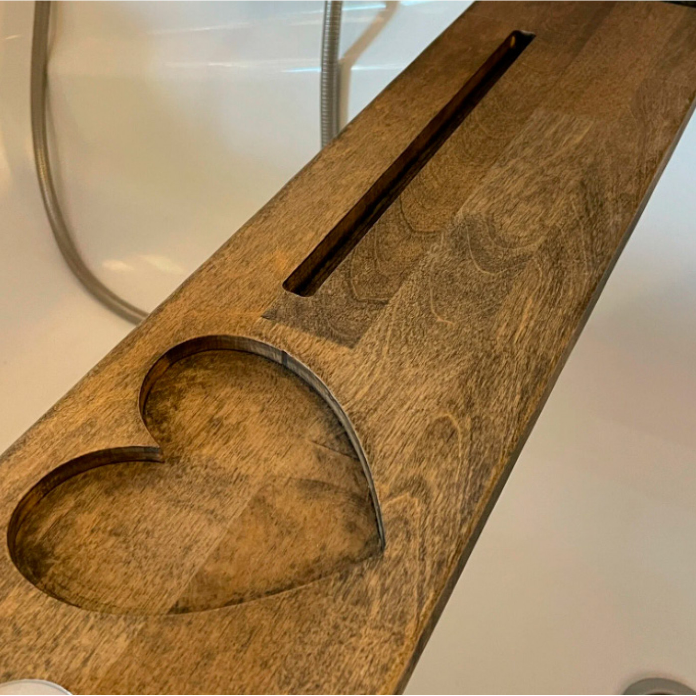 Столик для ванной Heart 75 см. (разные цвета) Столик для ванной Heart 75 см. (разные цвета)