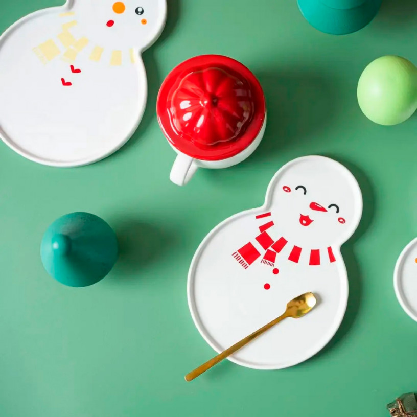 Кружка с блюдцем Снеговик красный-2 Кружка с блюдцем Снеговик красный-2