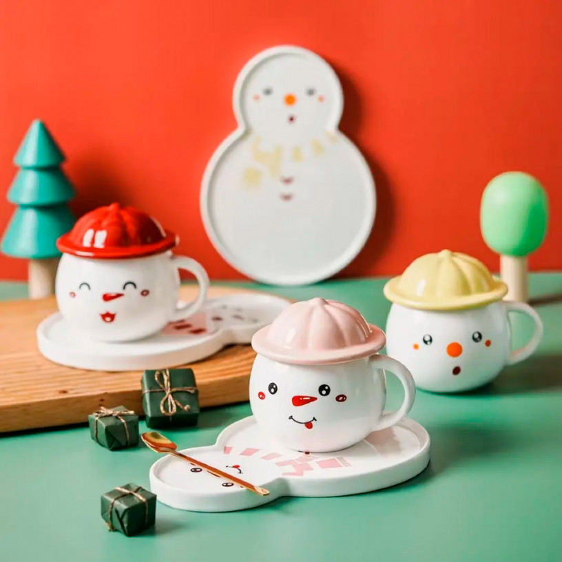 Кружка с блюдцем Снеговик (разные цвета) Кружка с блюдцем Снеговик (разные цвета)