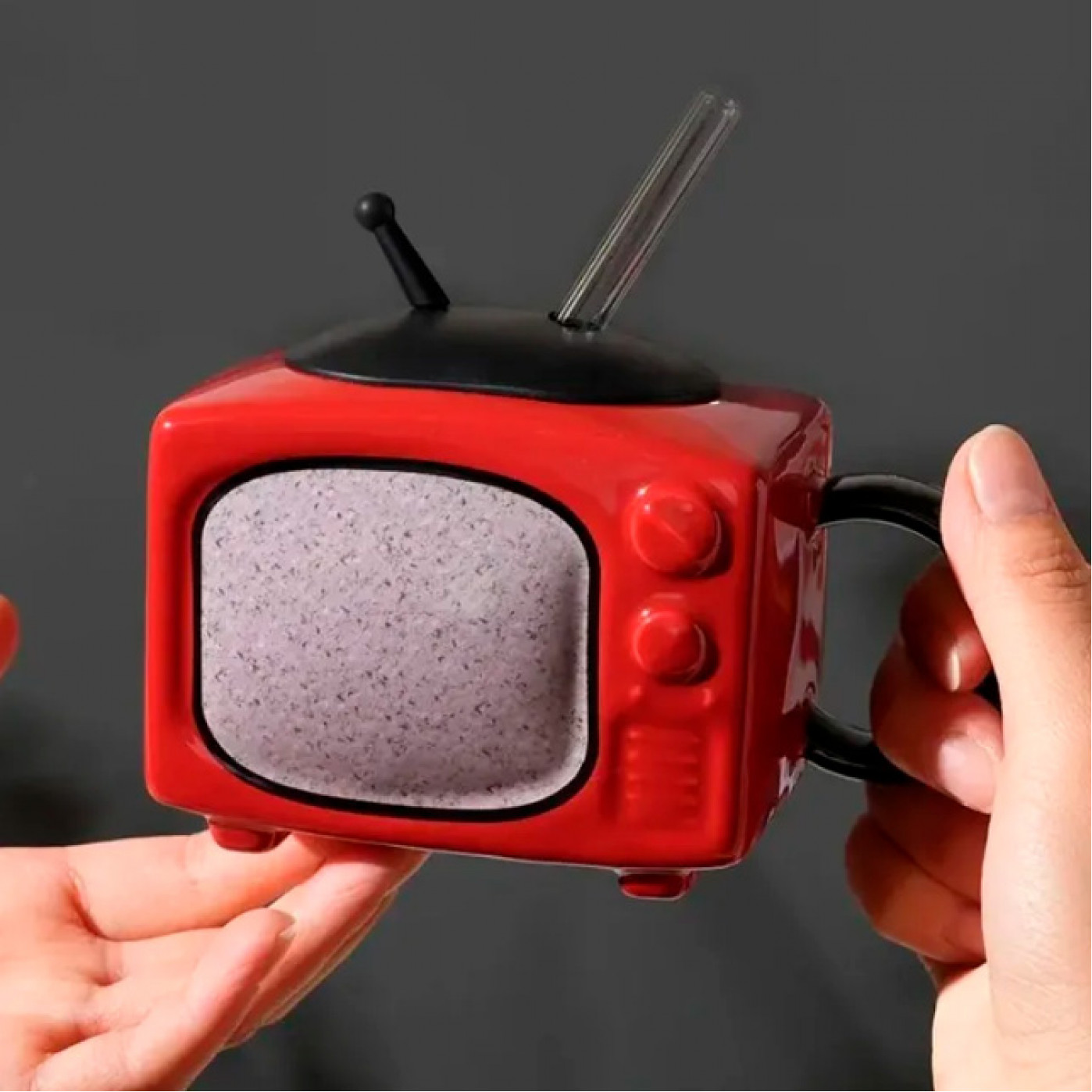Кружка с крышкой и трубочкой Ретро Телевизор красный