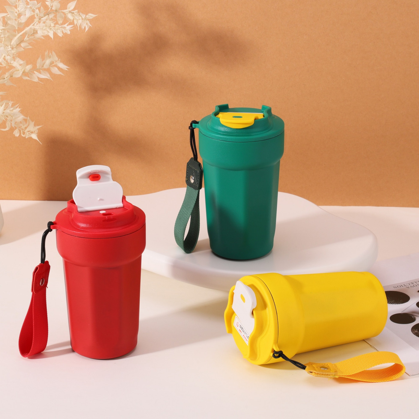 Термокружка SMART TRAVEL с защитной крышкой - разные цвета